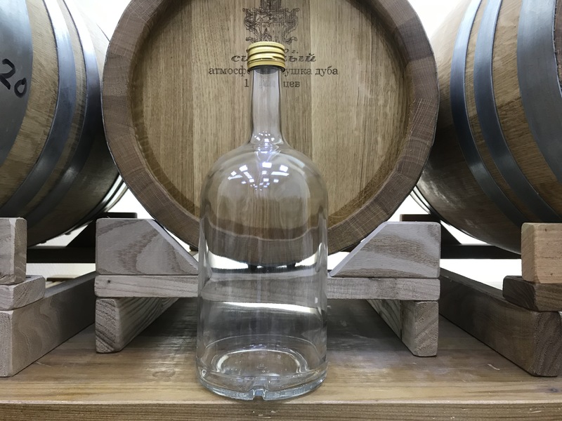 Бутылка 1литр"Абсолют" с пробкой винт