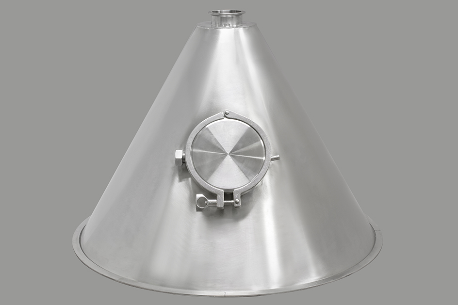 Крышка конусная с люком для кубов ХД-3d-76, 100 литров/УПВК 100,120,150 литров (D530)