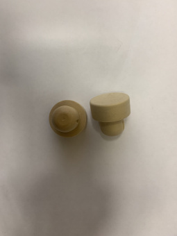 Пробка Т-образная 18,5 мм полимерная с фиксатором бежевая